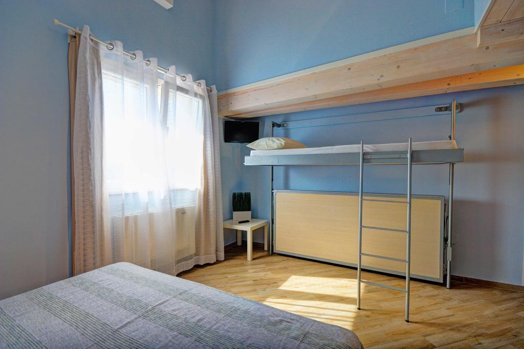 Green House Bed & Breakfast โลเรโต ภายนอก รูปภาพ