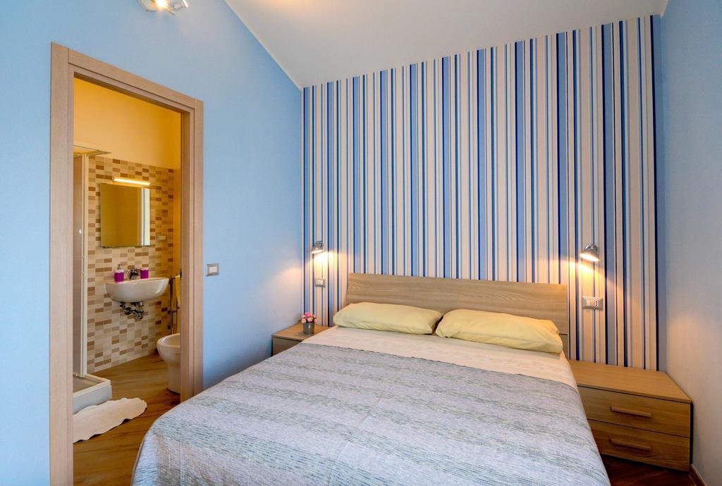 Green House Bed & Breakfast โลเรโต ภายนอก รูปภาพ