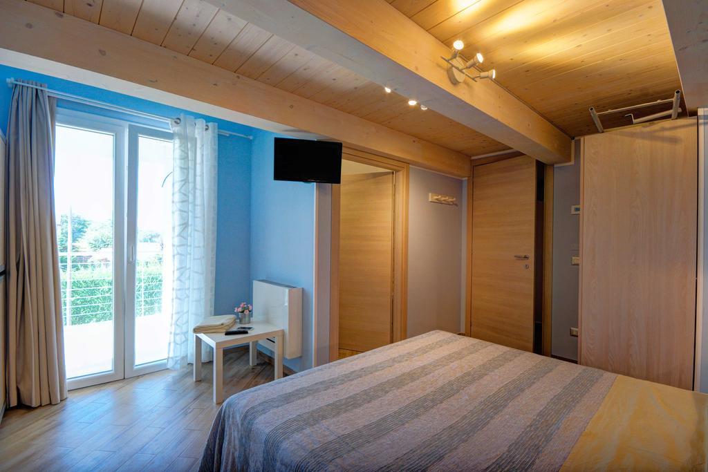 Green House Bed & Breakfast โลเรโต ภายนอก รูปภาพ