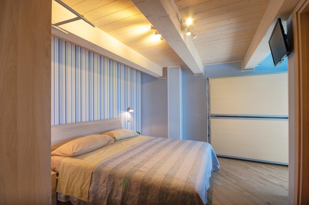 Green House Bed & Breakfast โลเรโต ภายนอก รูปภาพ